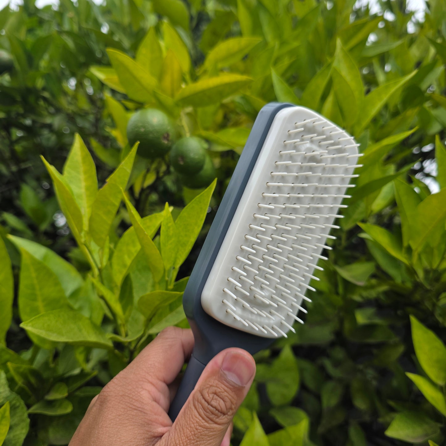 🪮 BizSolutions GlidePro - Smart Styling Brush